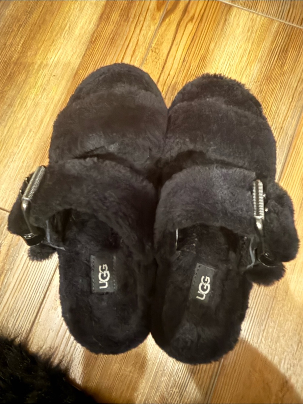 UGG Fuzz Yeah Slippers - Picture 6 of 8